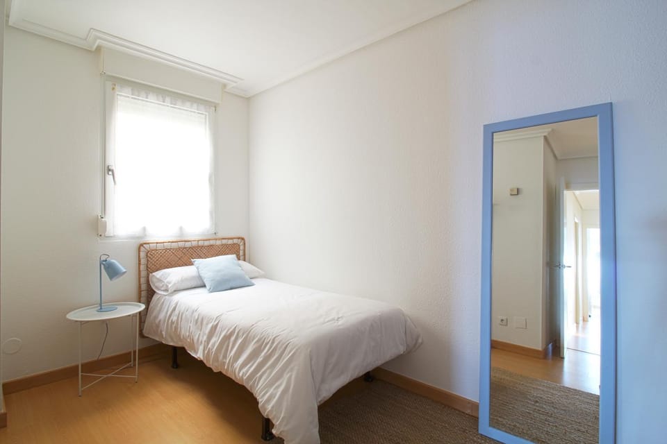 Bed, Photo of the whole room, Bedroom, wardrobe