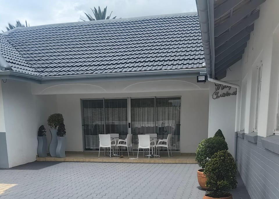 55 On Paisley House in Zimbabwe