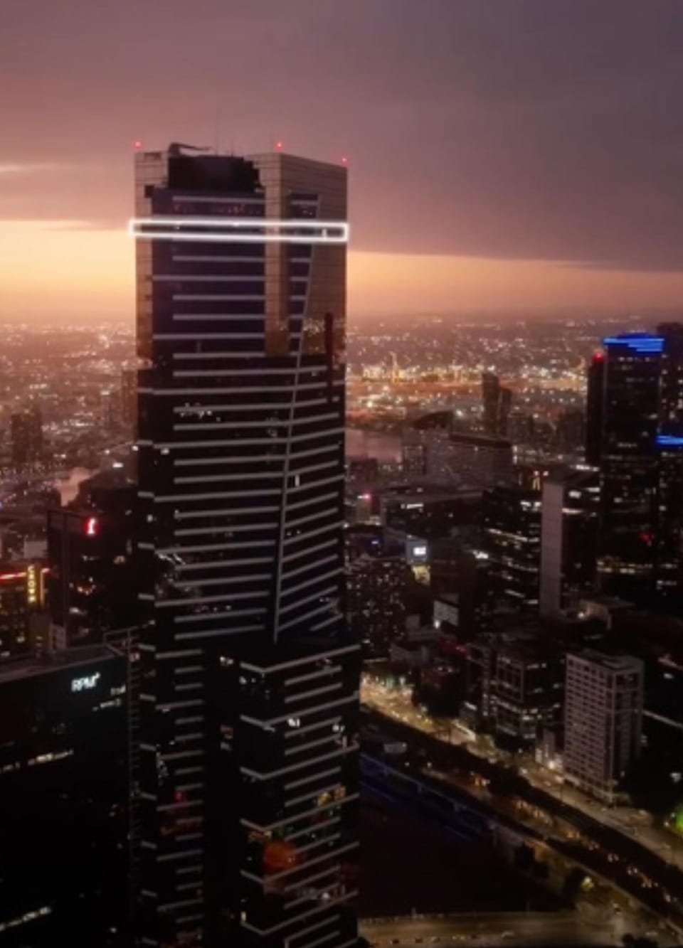 Property building, City view, Sunset, VIP