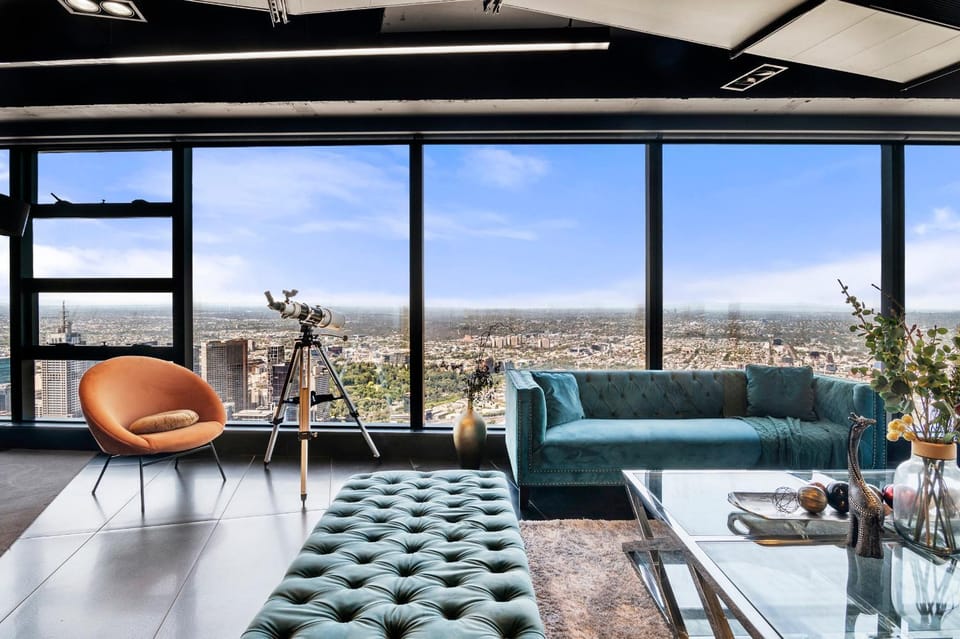 View (from property/room), Living room, Seating area