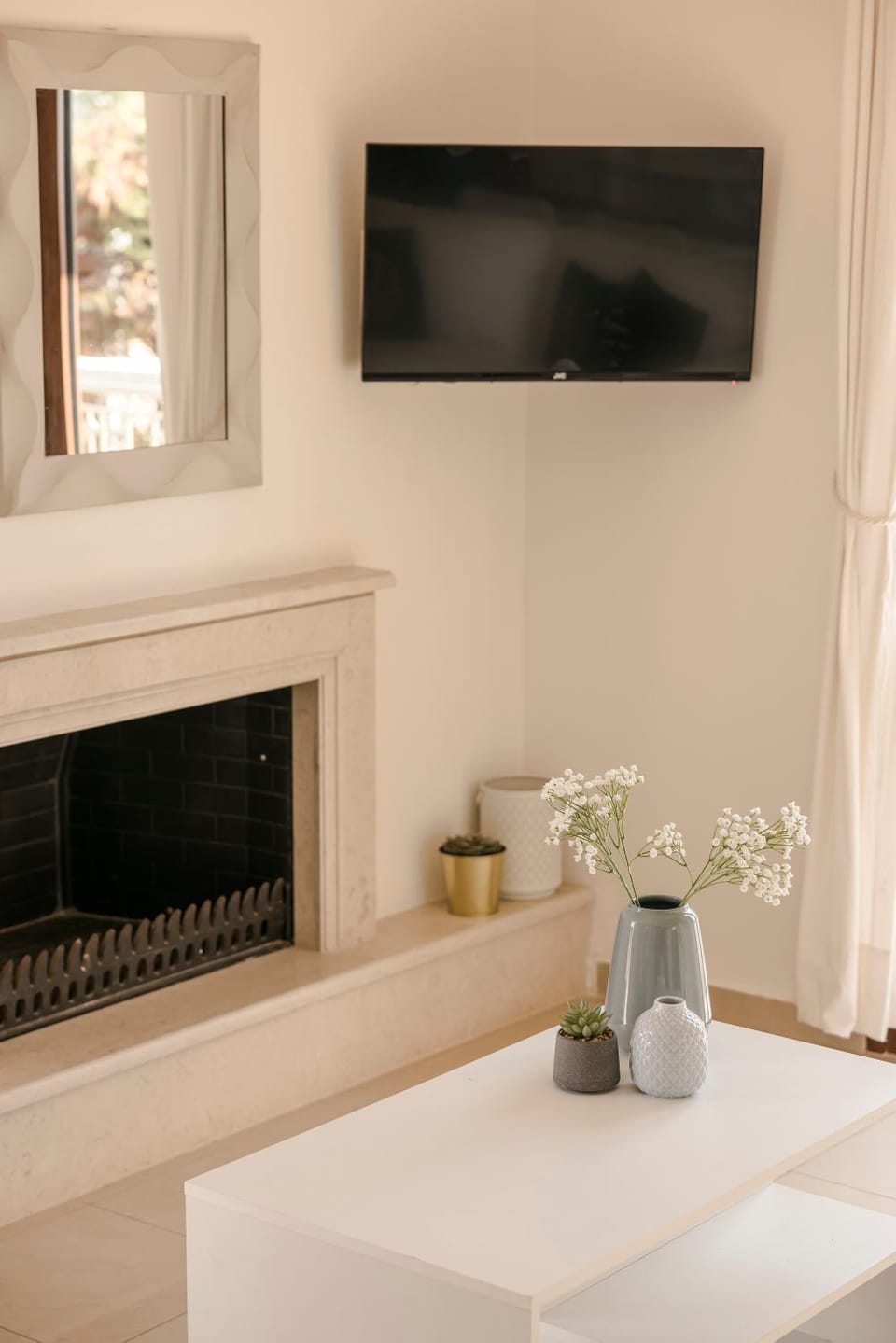 TV and multimedia, fireplace