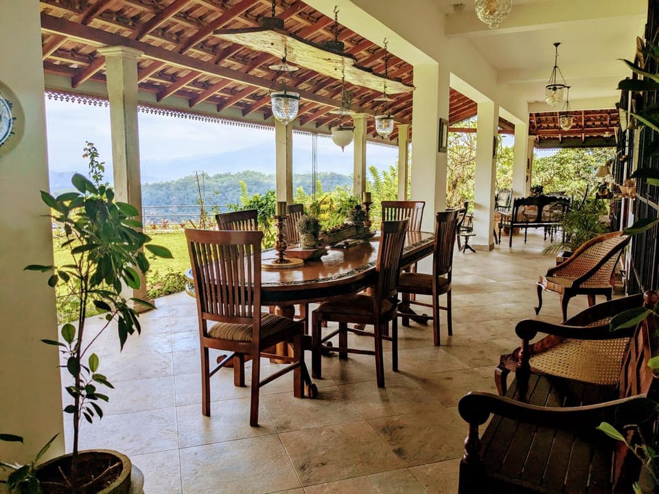 Patio, Restaurant/places to eat, Banquet/Function facilities, Dining area