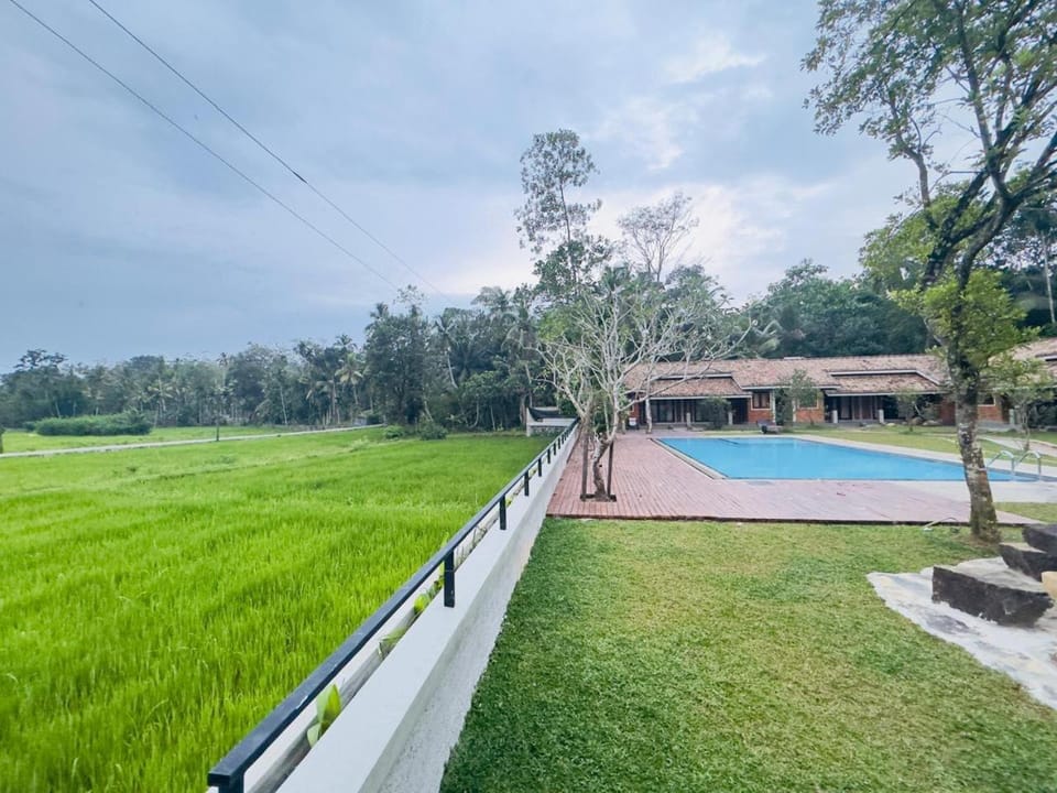 Natural landscape, Garden, Garden view, Pool view, Swimming pool, Swimming pool