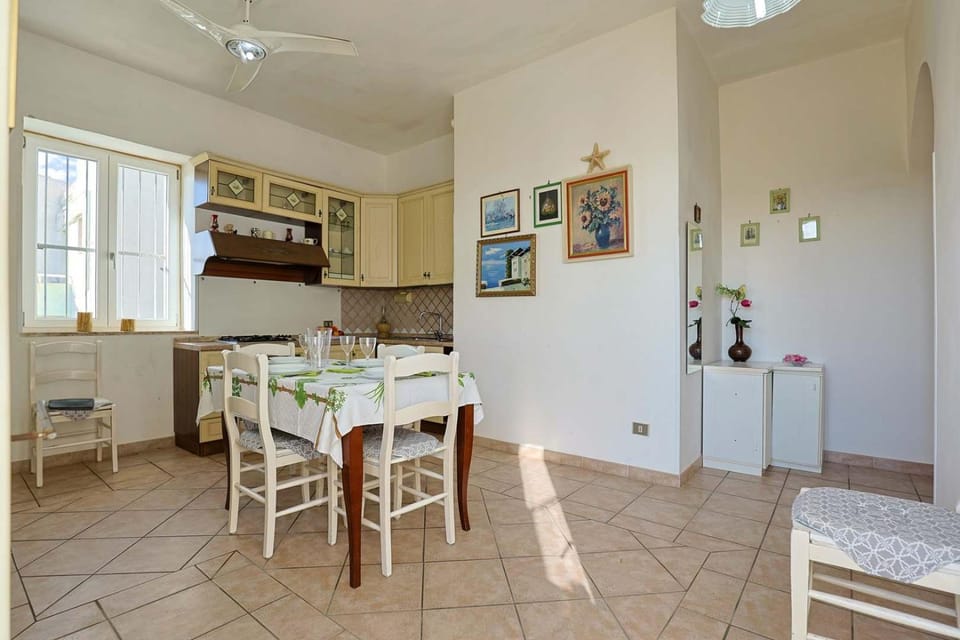 Casa Laura 1 a soli 20 mt dalla spiaggia di San Pietro in Bevagna House in Province of Taranto