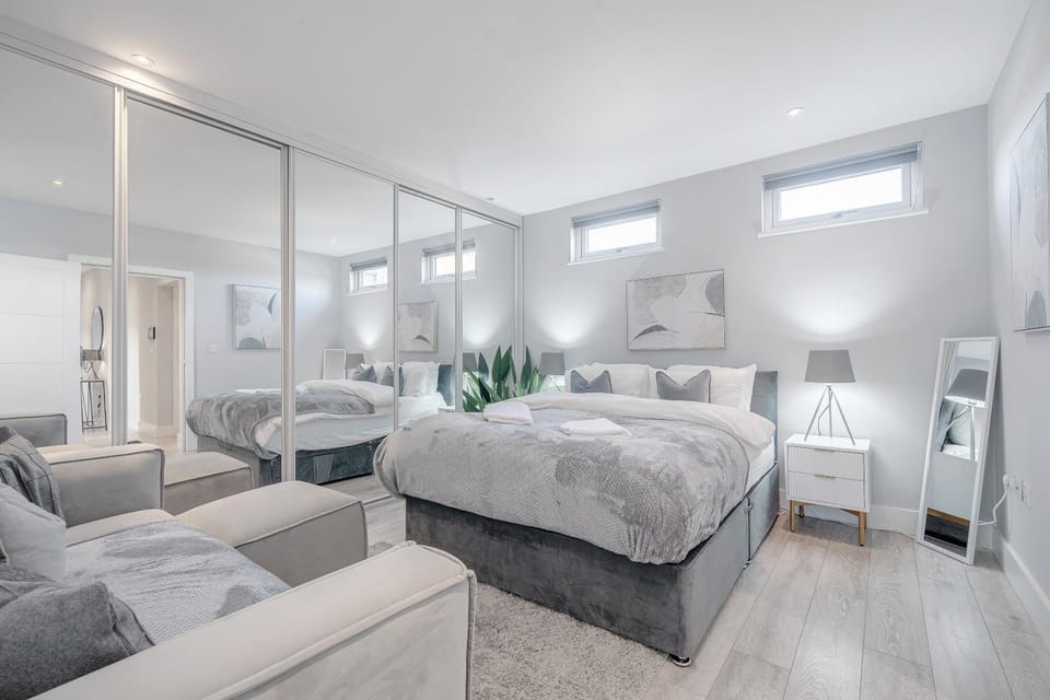 Avenir Heights by MCF Apartment in London Borough of Croydon