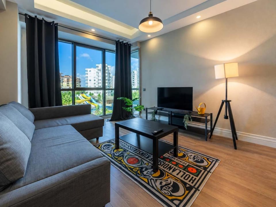 Living room, Seating area, Evening entertainment