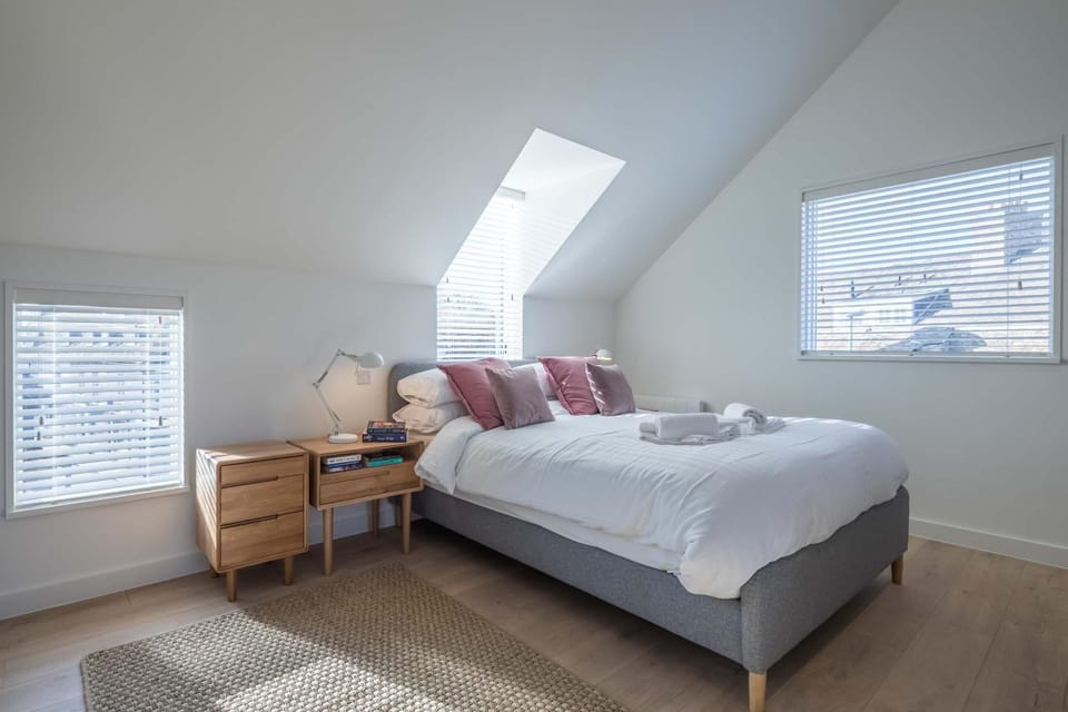 Beautiful Central Apt With Parking Apartment in Cambridge