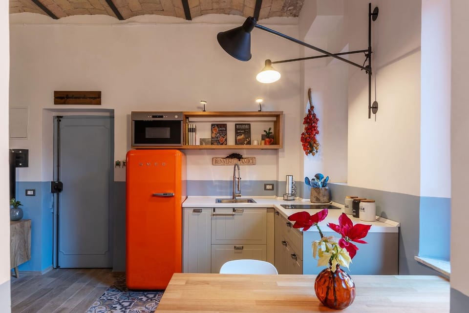 Kitchen or kitchenette