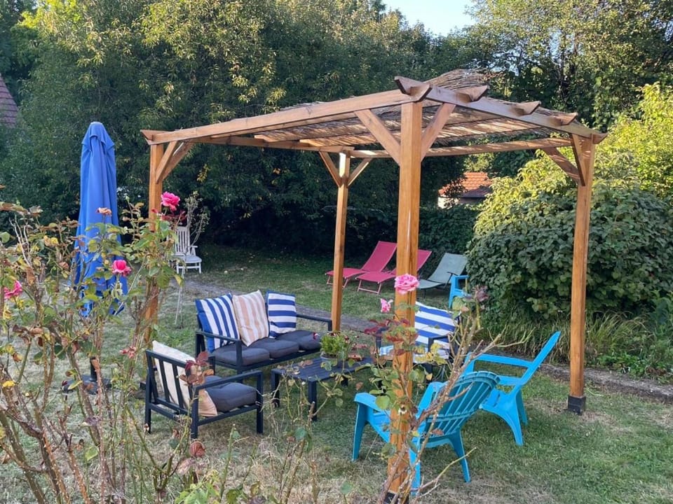 Chambre avec sdb privative - Maison La Libéllule Vacation rental in Besançon
