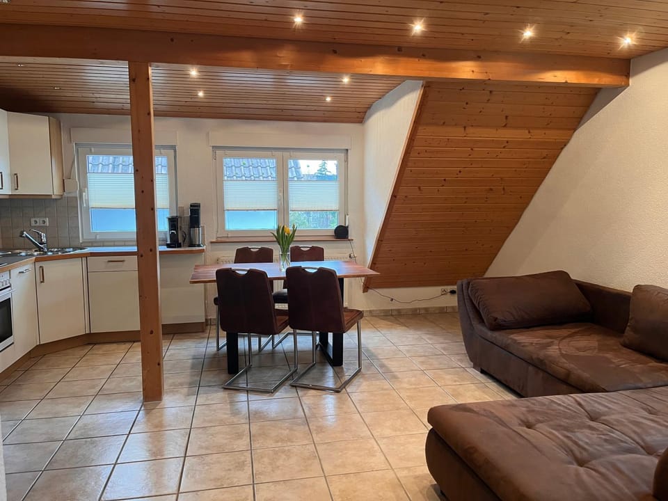 Kitchen or kitchenette, Living room, Seating area, Dining area, pet friendly
