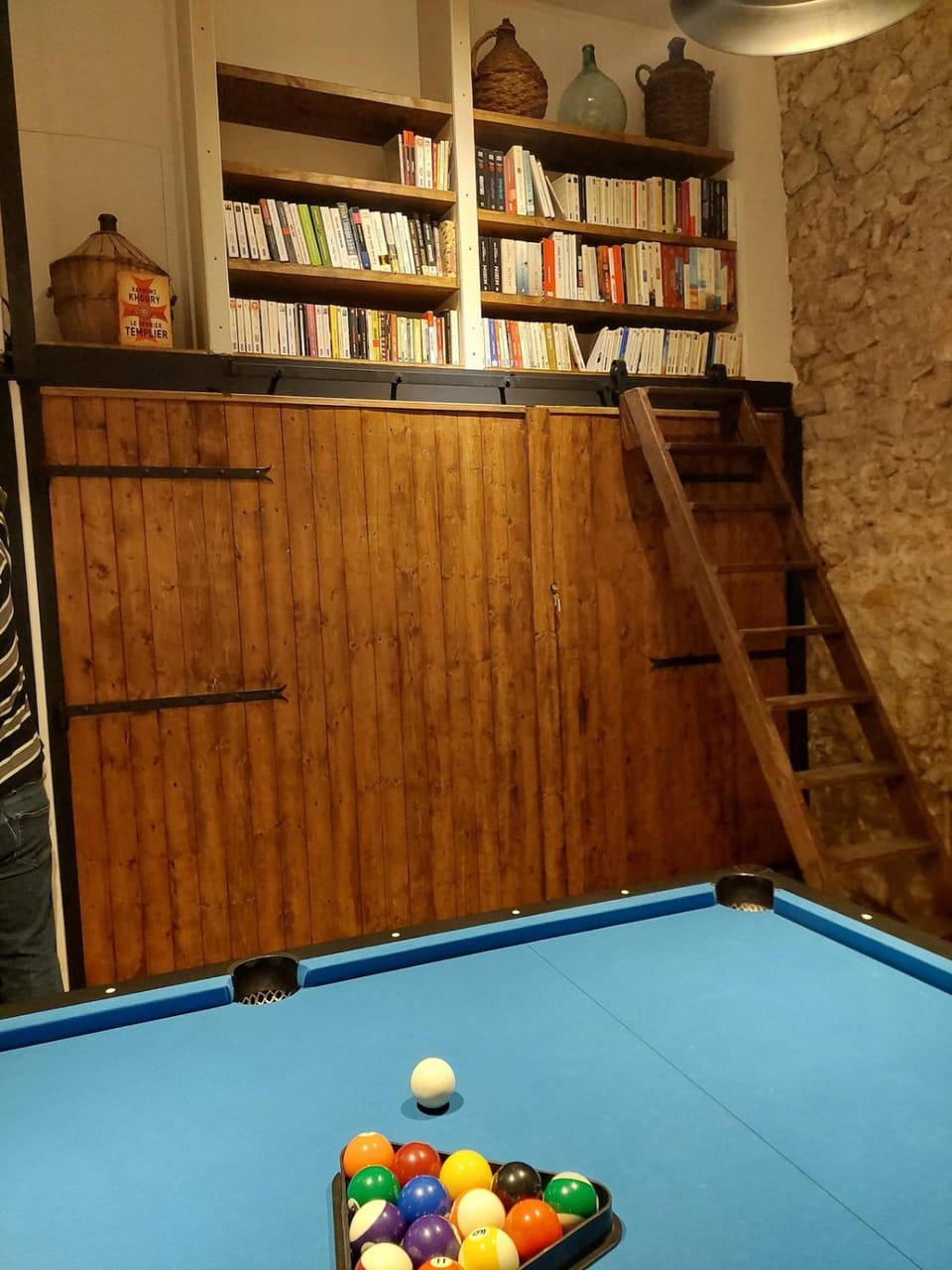 Billiard, Library
