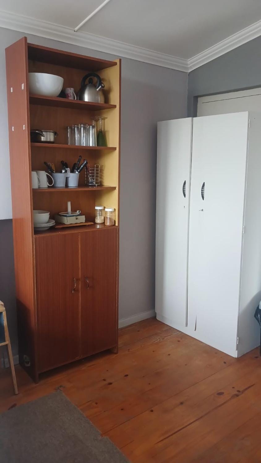 Kitchen or kitchenette, wardrobe