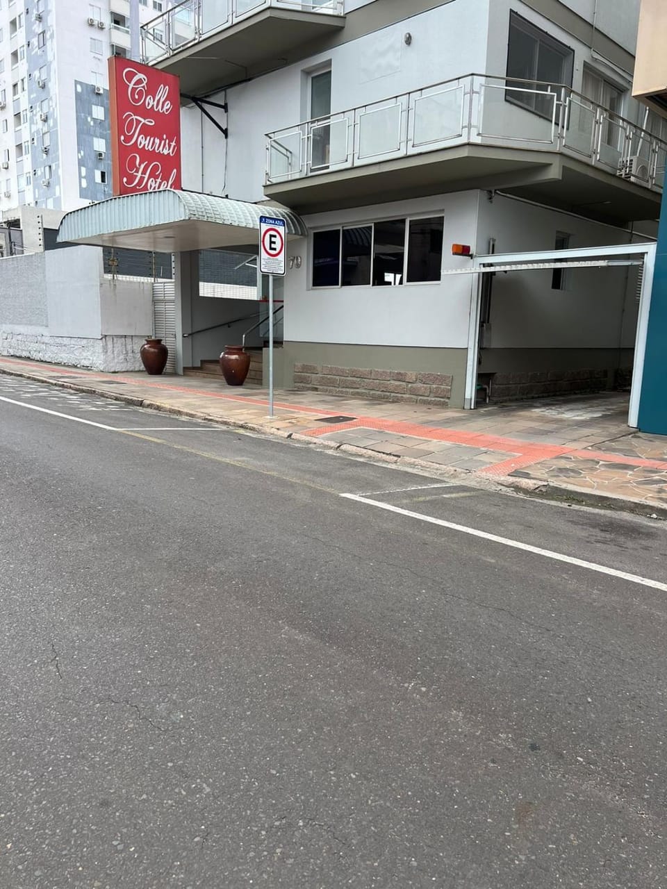 Property building, Facade/entrance