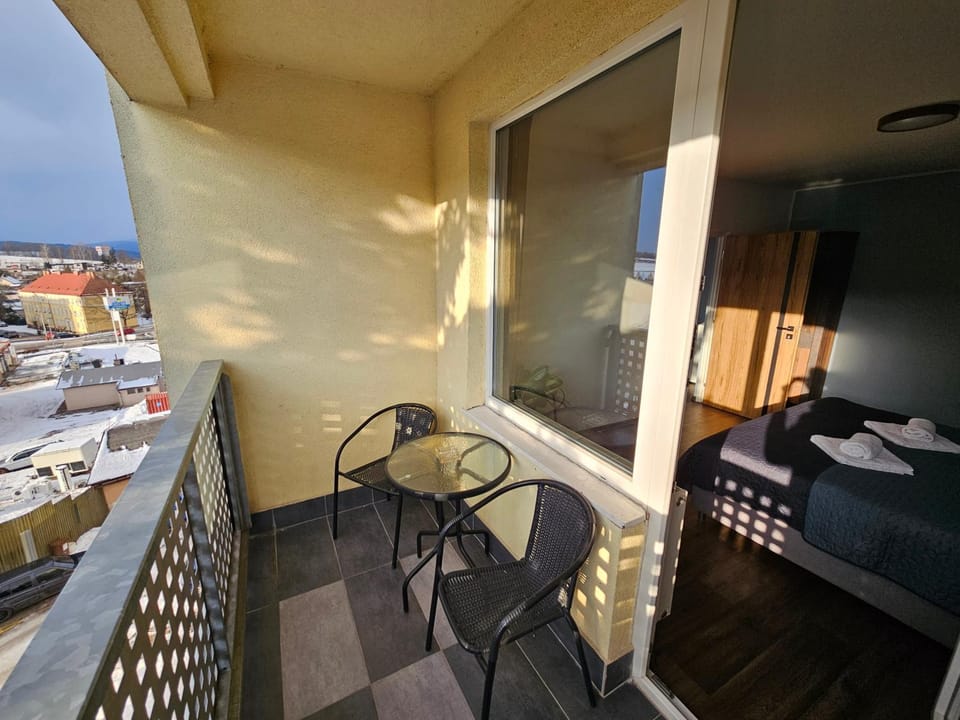 View (from property/room), Balcony/Terrace, Seating area