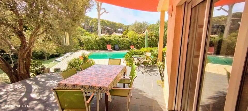 Villa - 6 pers - 3 chambres - Piscine - Climatisations Villa in Sanary-sur-Mer