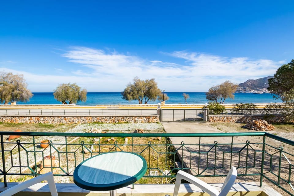 Patio, Nearby landmark, Day, Natural landscape, View (from property/room), Balcony/Terrace, Beach, Sea view