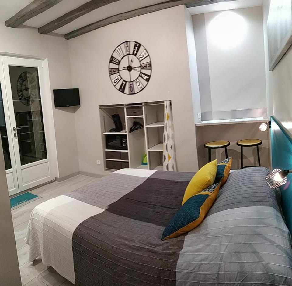 Jolie Studette au calme 10 min de Tours centre Apartment in Saint-Cyr-sur-Loire