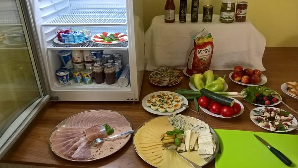 Breakfast, Buffet breakfast
