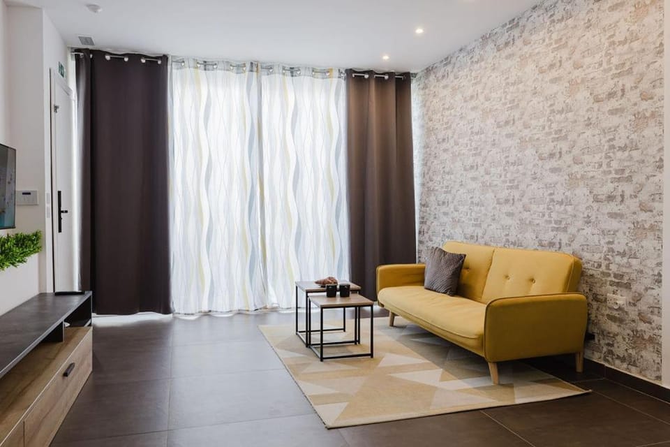 Lovely Penthouse in ST Paul's by Homely Apartment in Saint Paul's Bay