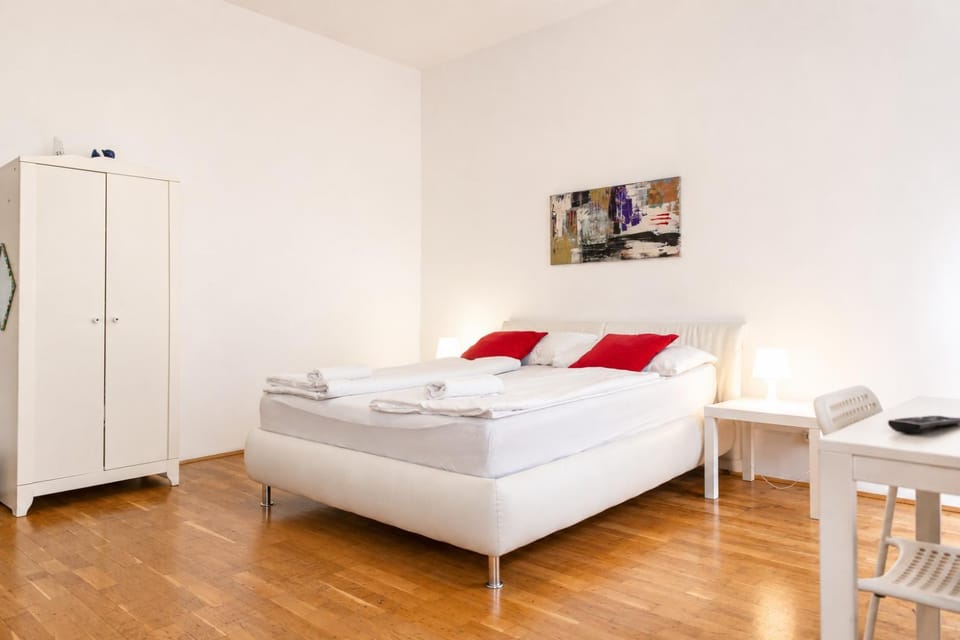 Bed, Bedroom, wardrobe