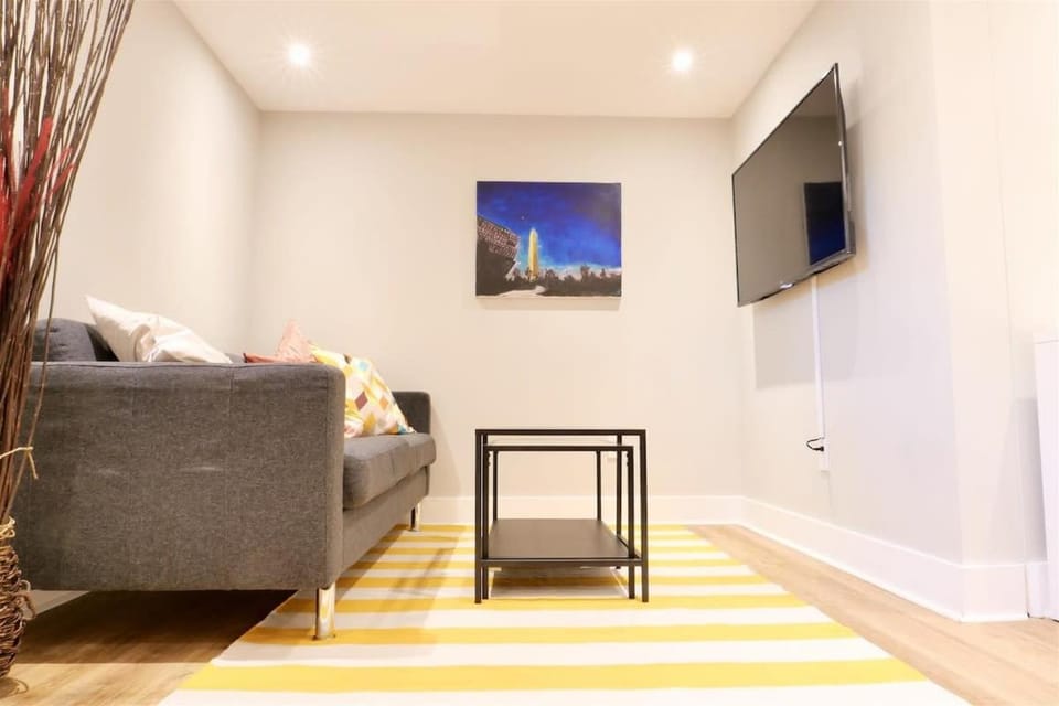 Best of Brookland Family Friendly w Private Parking Apartment in District of Columbia