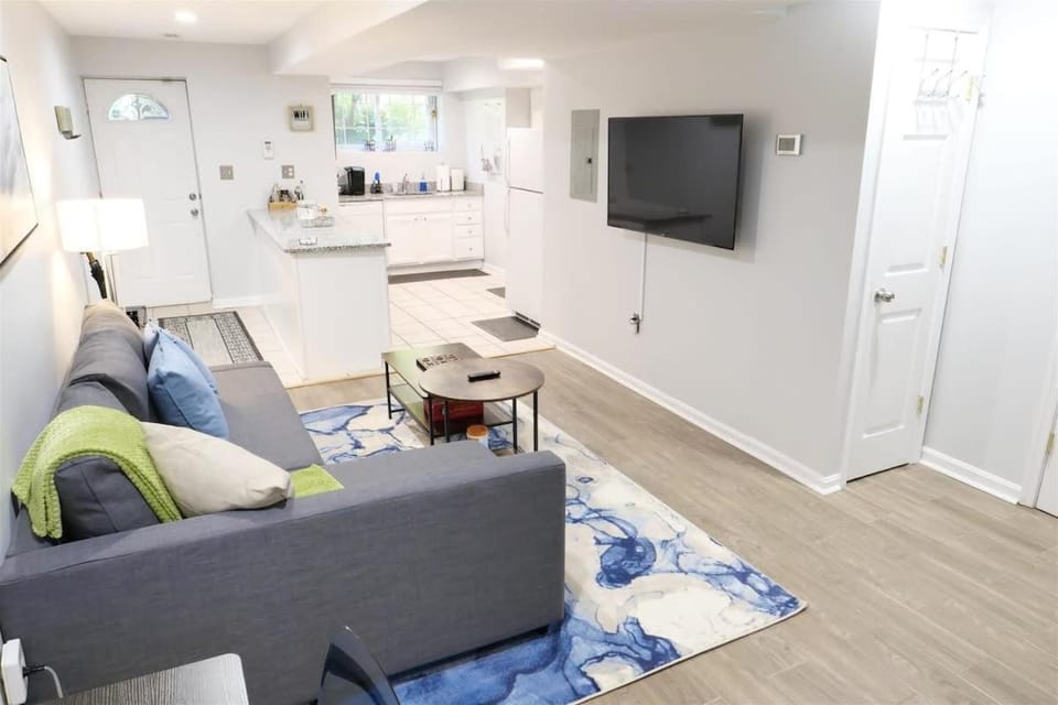 Trendy Apt in Bloomingdale - Parking Apartment in District of Columbia