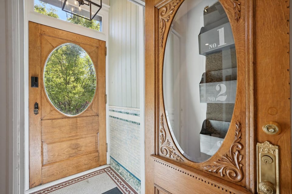 Boho Bliss Bloomingdale plus Parking House in District of Columbia