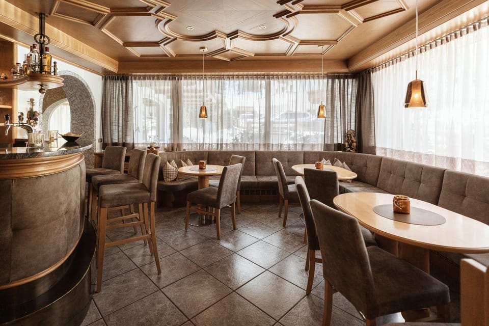 Lounge or bar, Seating area