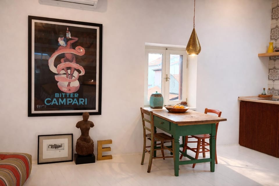 Decorative detail, Dining area