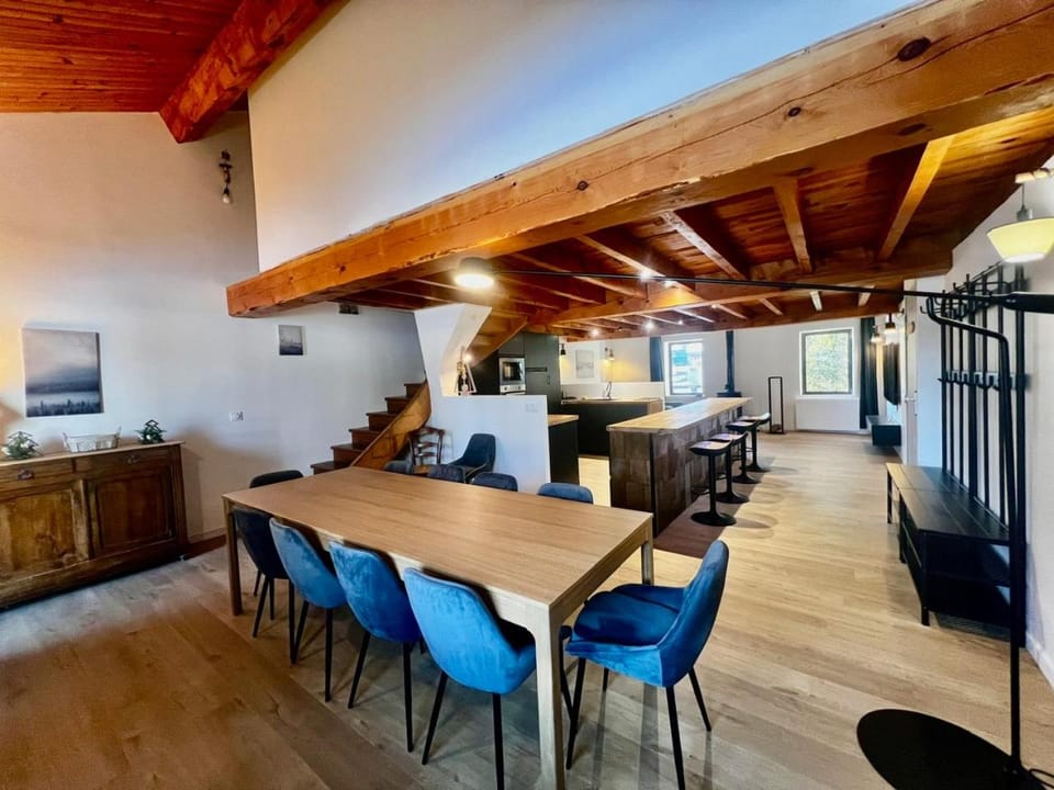 Lounge or bar, Dining area