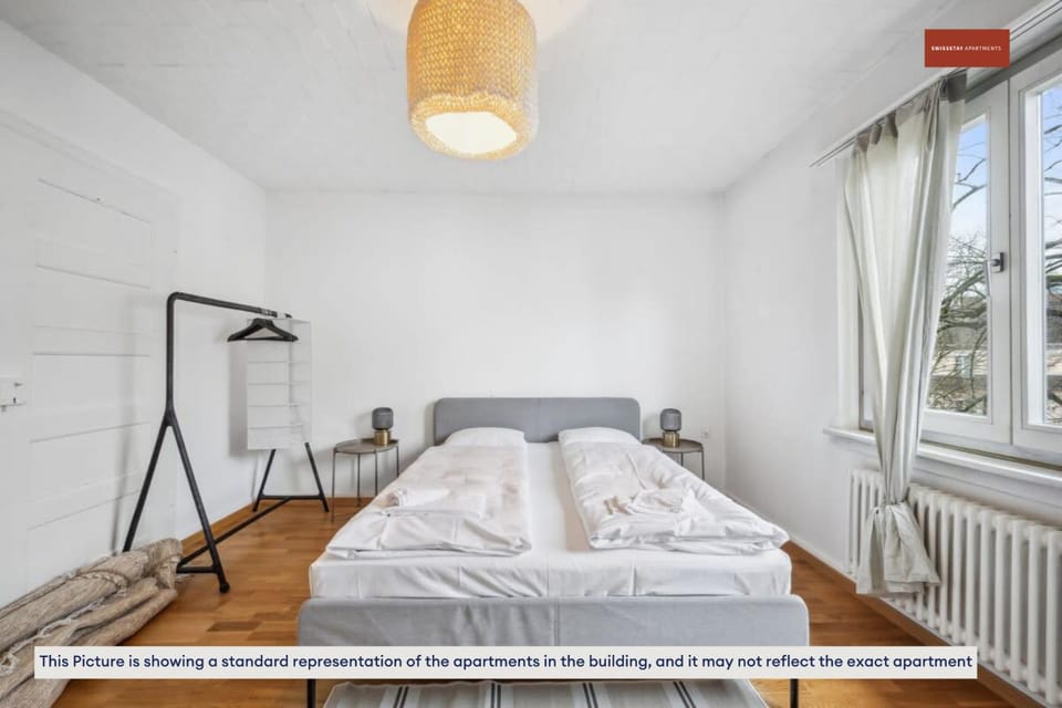 Cozy & Basic Stay Near Zurich Apartment in Zurich City