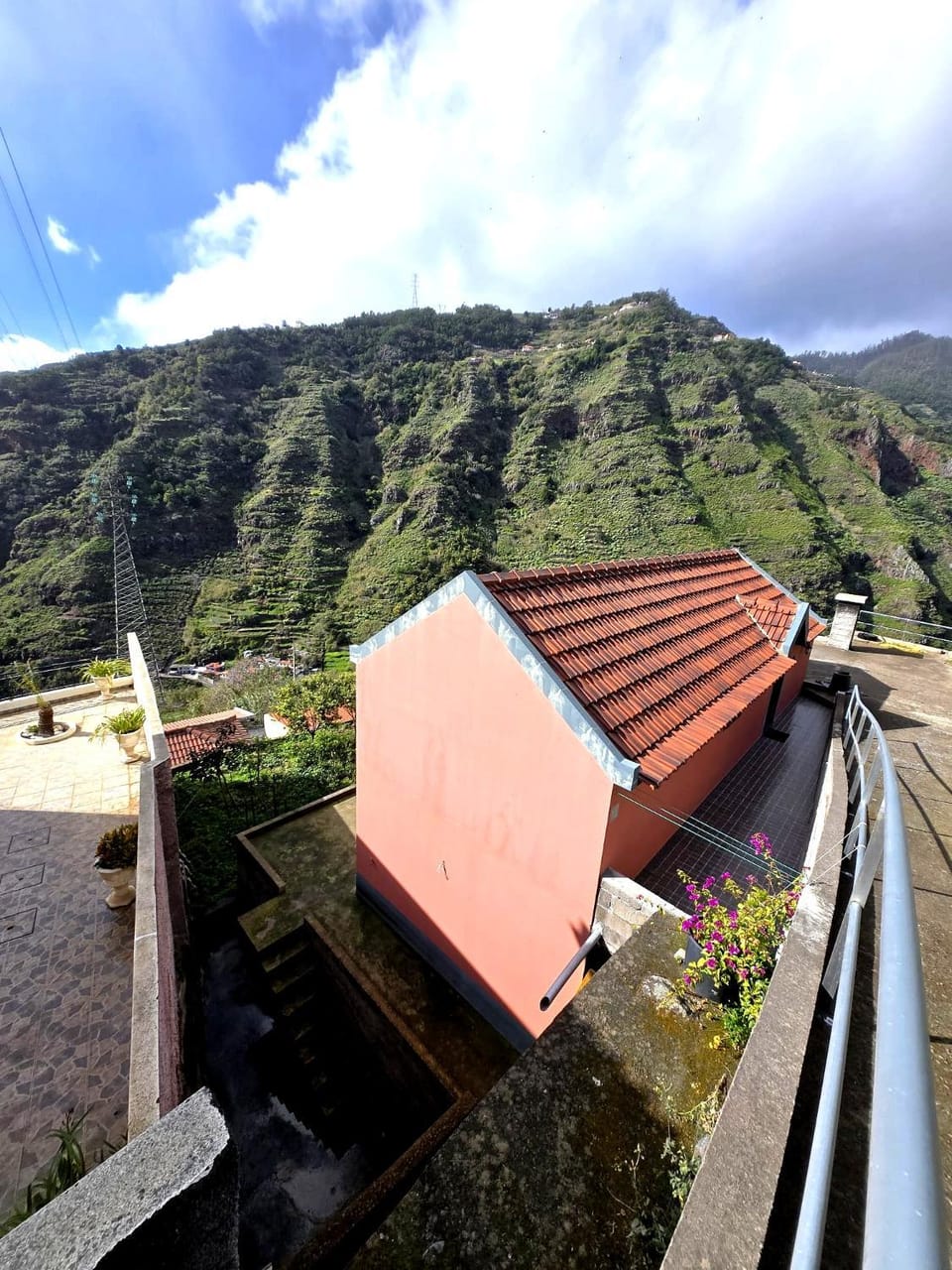 Property building, Neighbourhood, Natural landscape, Mountain view