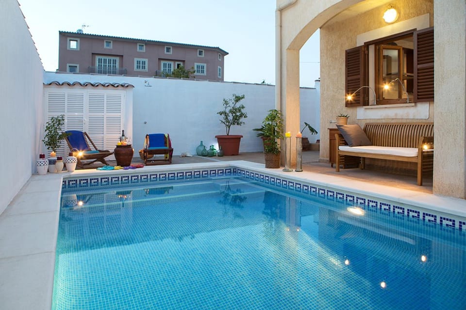 Property building, Swimming pool