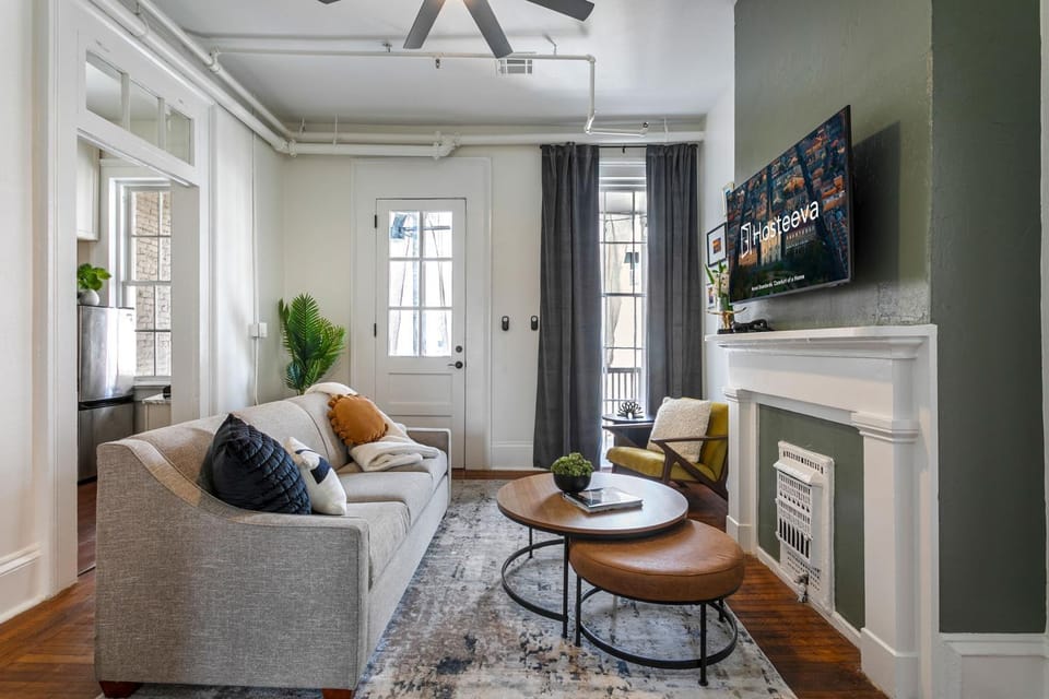 Living room, Seating area