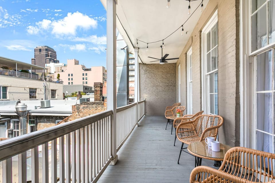 Property building, Balcony/Terrace