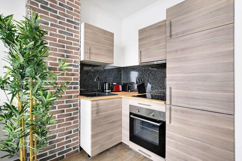 Coffee/tea facilities, Kitchen or kitchenette