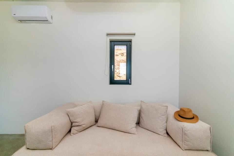 Rockaine Suites Horizon Villa in Decentralized Administration of the Aegean