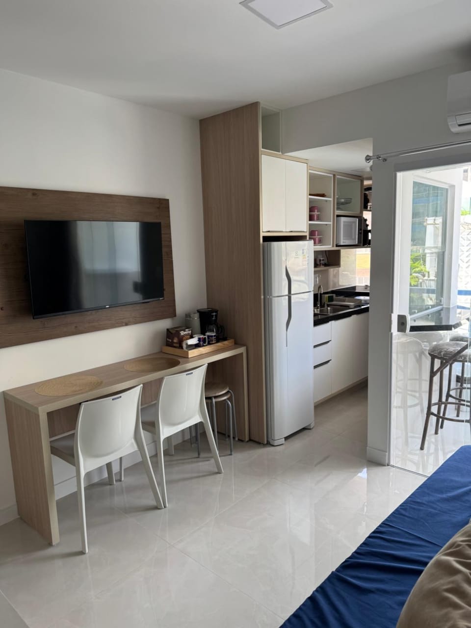 TV and multimedia, Dining area