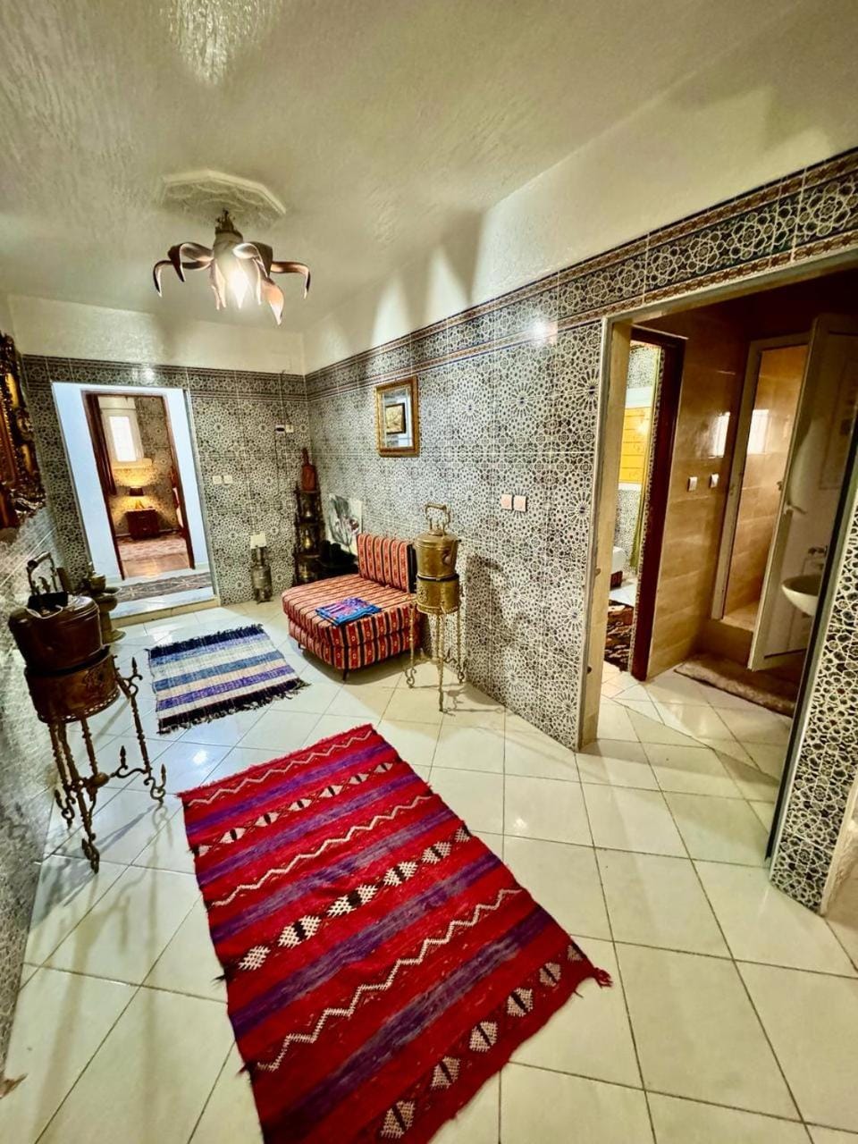 Auberge Sous Les Étoiles Lac Ouiouane Hostel in Morocco
