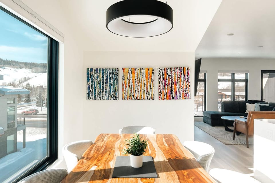 Decorative detail, Dining area