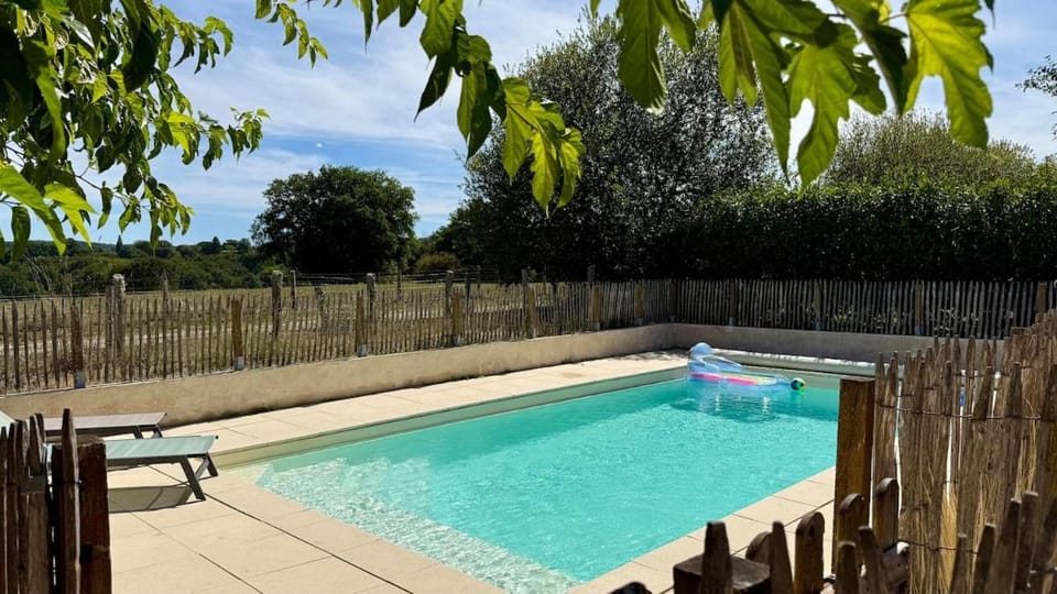 Day, Natural landscape, Garden, Garden view, Pool view, Swimming pool, sunbed