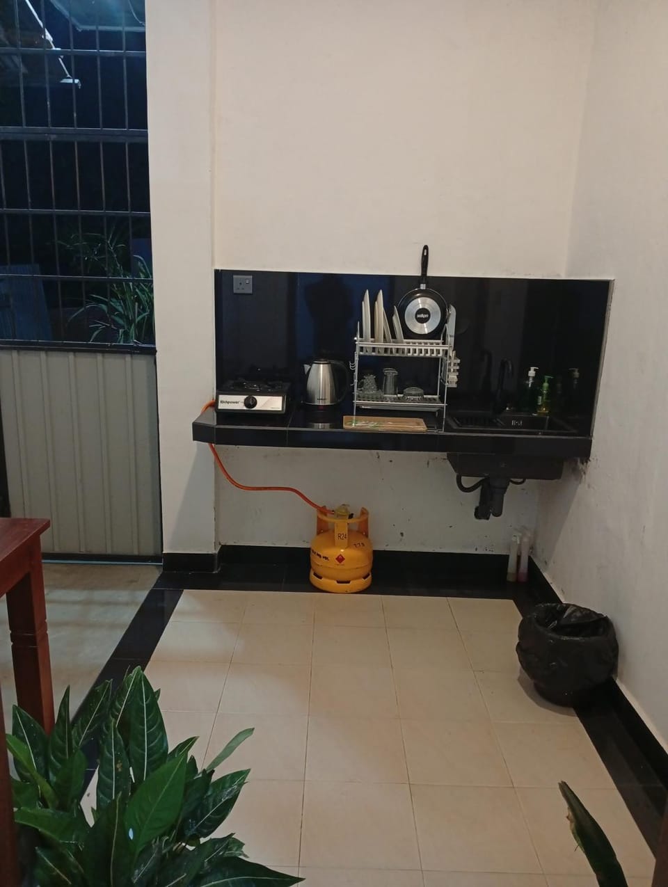 Kitchen or kitchenette, kitchen, kitchen