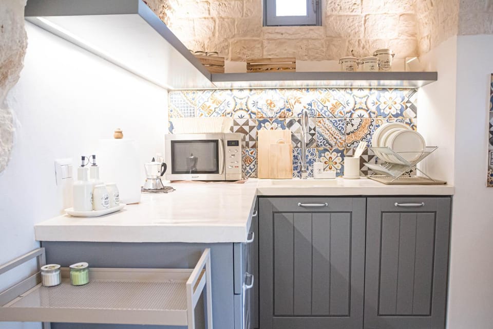 Coffee/tea facilities, dishwasher, heating, internet, internet, oven, stove, kitchen, air conditioner