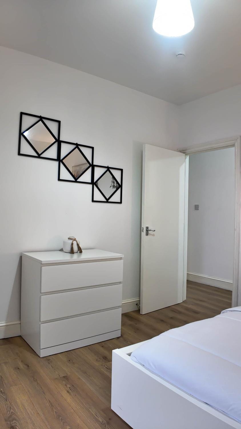 Duplex 3 Bed Apt with patio in Camden WR202 Apartment in London Borough of Camden
