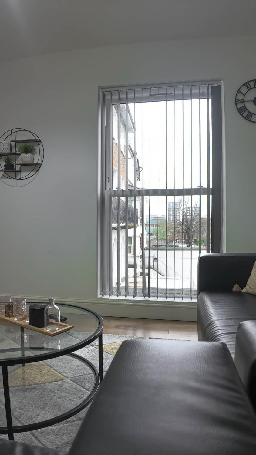 Duplex 3 Bed Apt with patio in Camden WR202 Apartment in London Borough of Camden