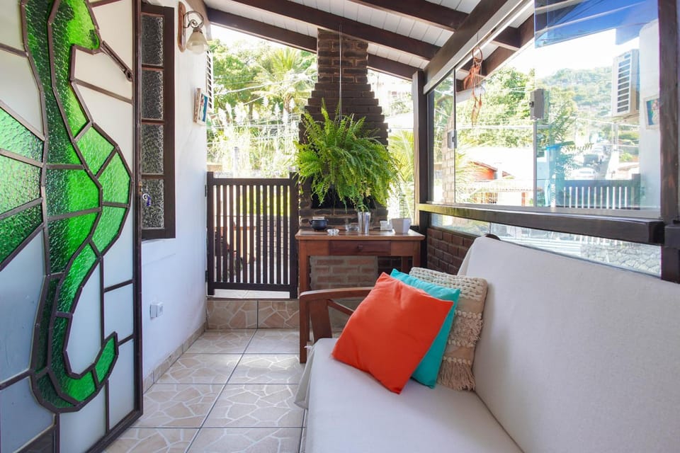 Communal lounge/ TV room, Balcony/Terrace