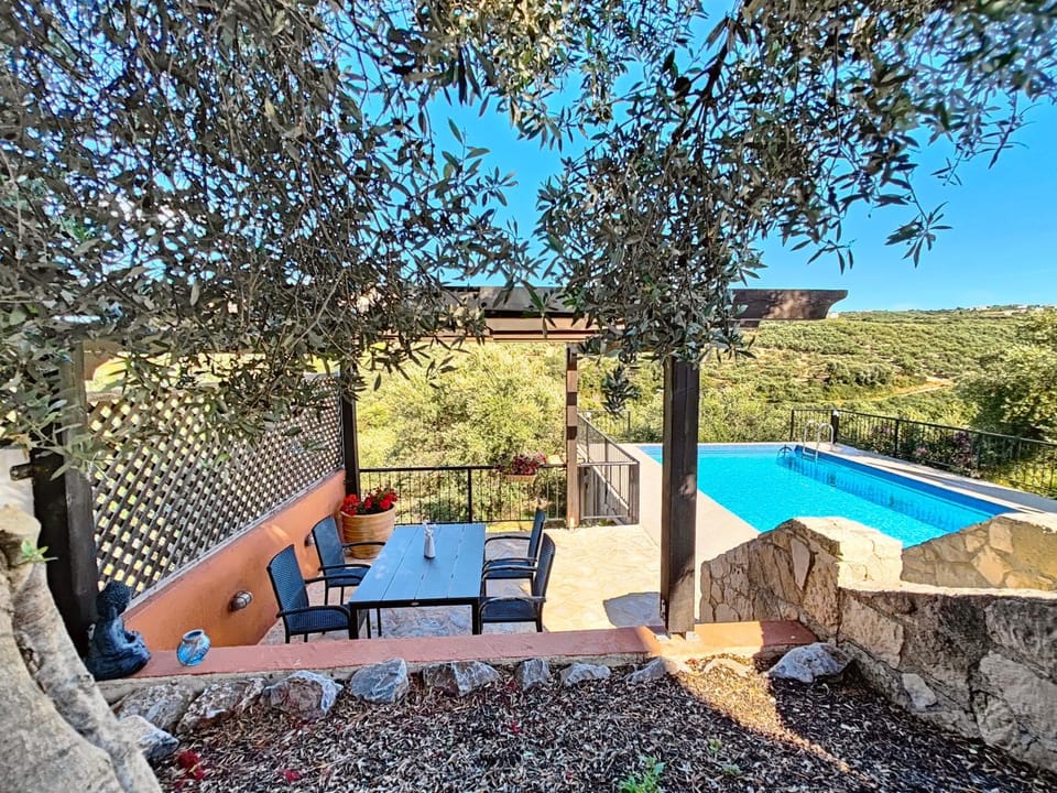 Bellavista Panorama Darmarochori Villa in Crete Region