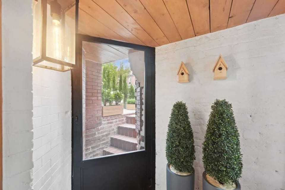 The Evergreen - Parking Apartment in District of Columbia