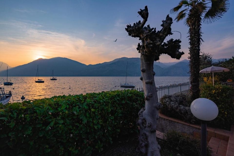 Day, Natural landscape, Lake view, Mountain view, Sunset