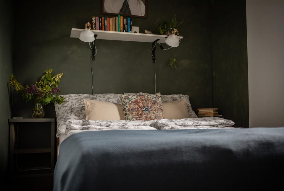 Bed, Photo of the whole room, Bedroom, pet friendly, pet friendly
